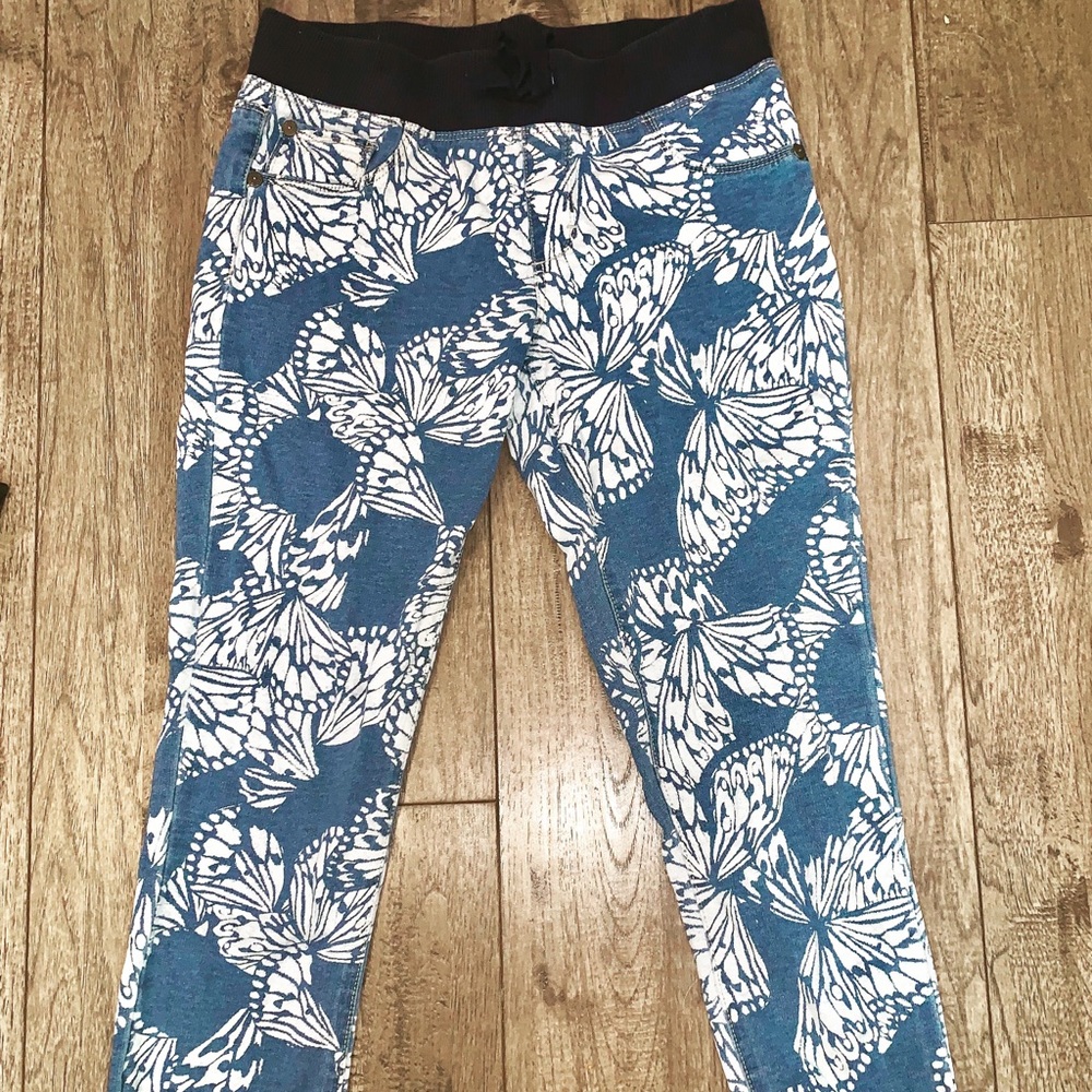 Butterfly Capris